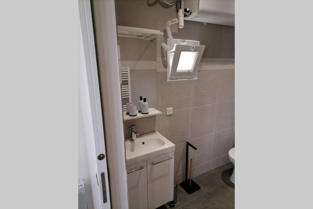 Marseille : Joli Appartement Avec Garage エクステリア 写真